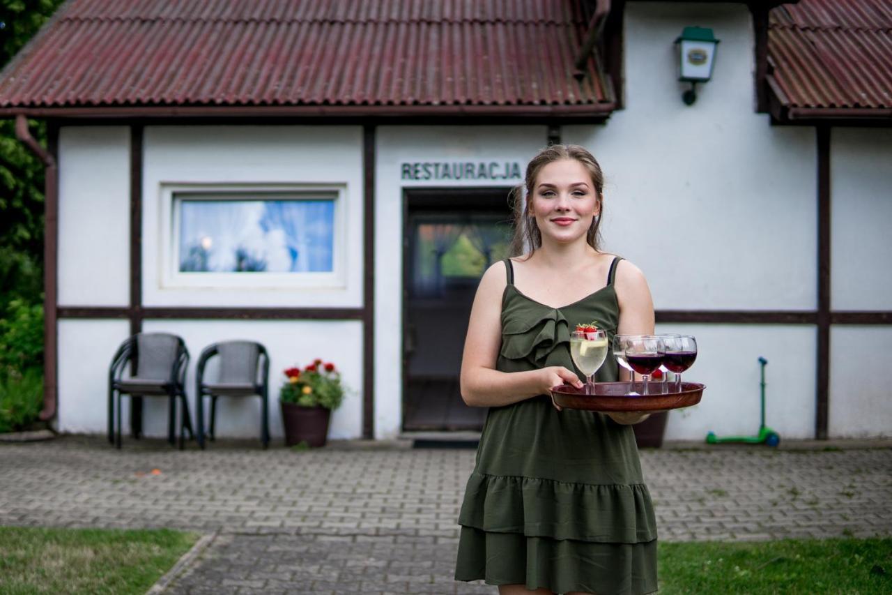 Pensjonat Faryny Buitenkant foto